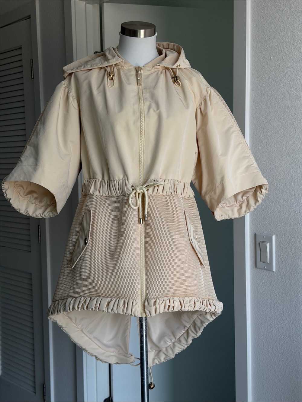 ELISABETTA FRANCHI — Women's Beige Coat, Size 40